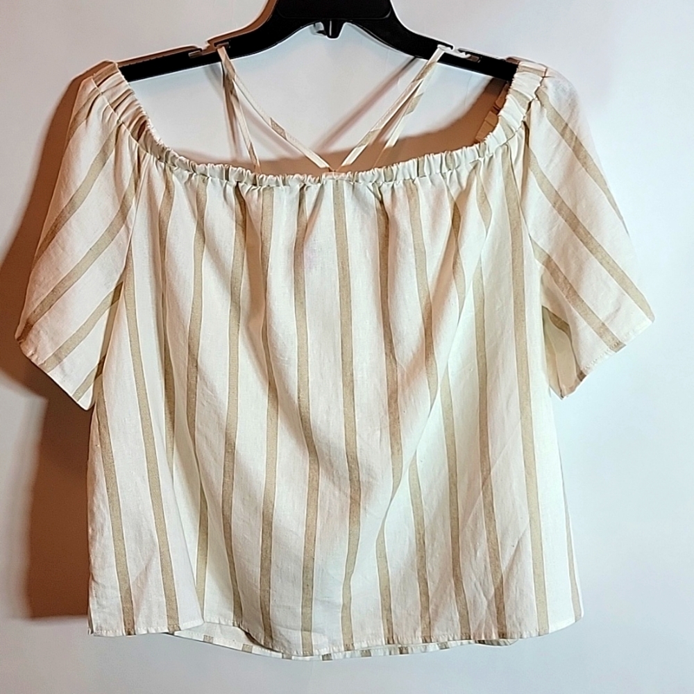 VINCE CAMUTO | Cold Shoulder Taupe Linen Blend Top